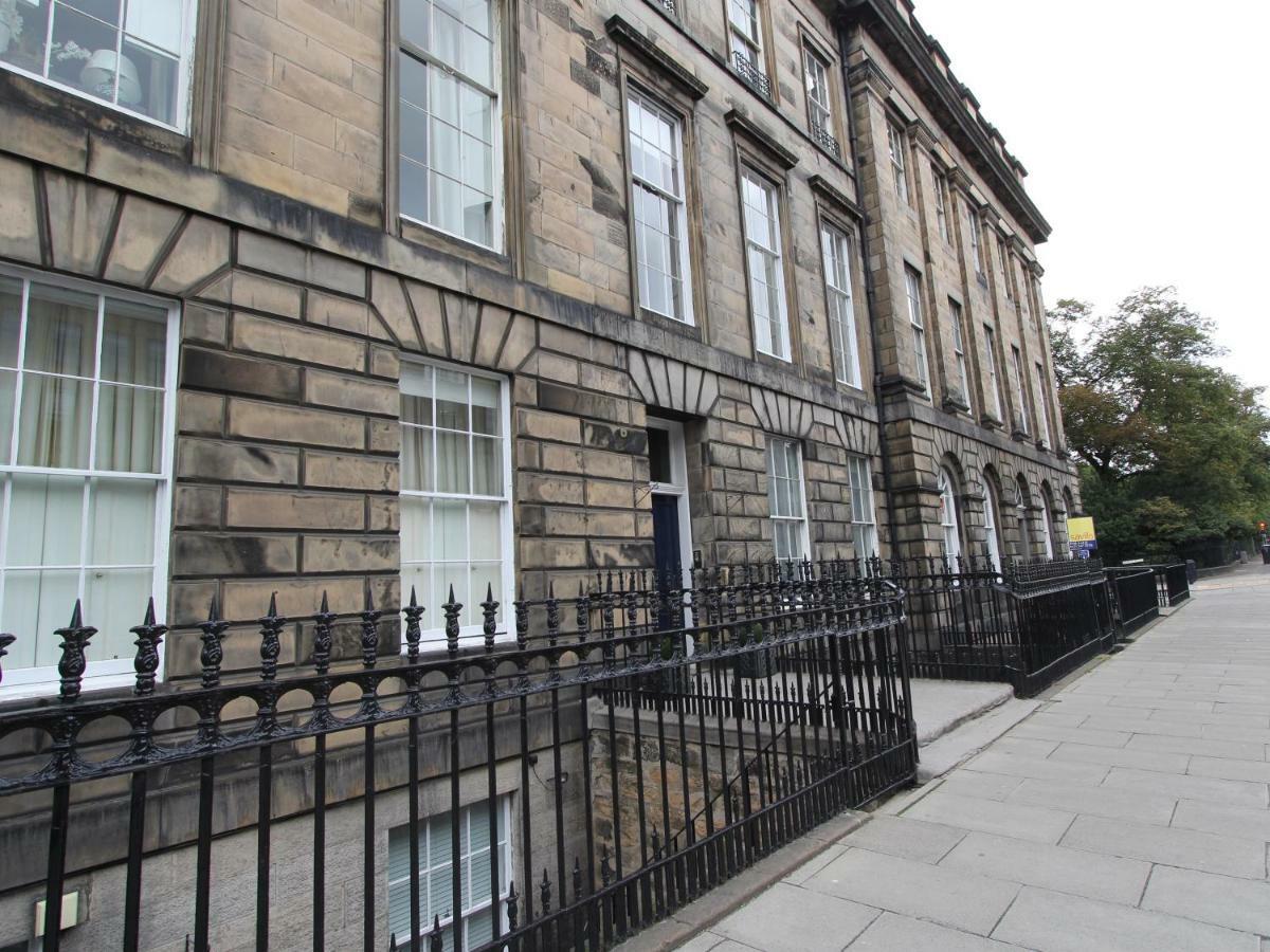 Escape To Edinburgh @ Albyn Place المظهر الخارجي الصورة