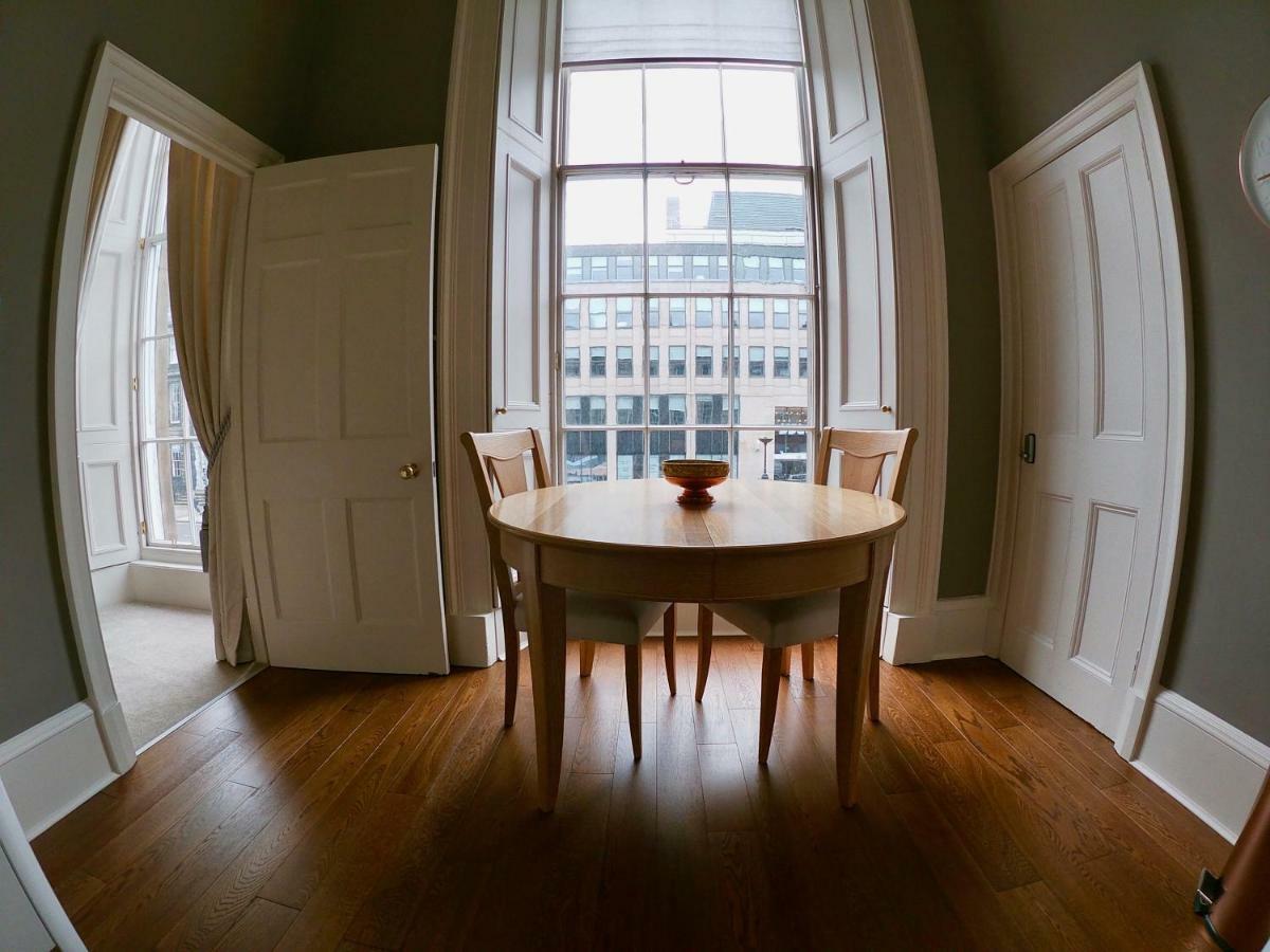 Escape To Edinburgh @ Albyn Place المظهر الخارجي الصورة