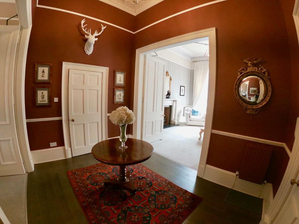 Escape To Edinburgh @ Albyn Place المظهر الخارجي الصورة